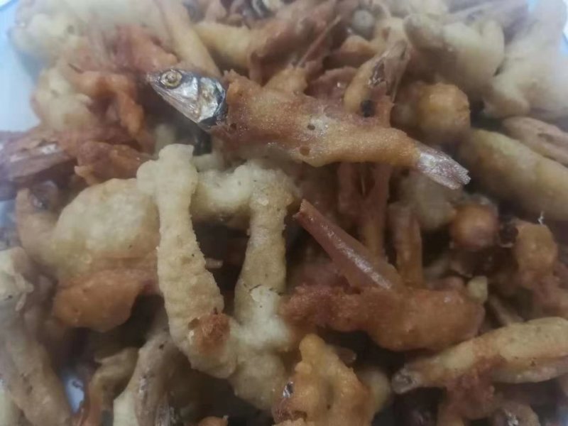 地摊火爆野生小鱼干