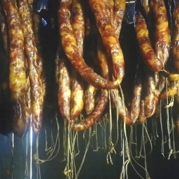湘西香肠腊肉熏制