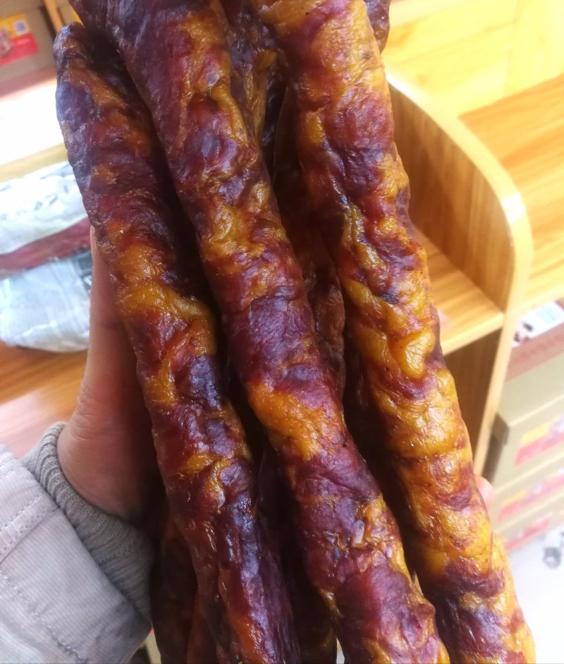 湘西香肠腊肉熏制