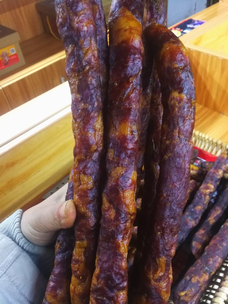 湘西香肠腊肉熏制