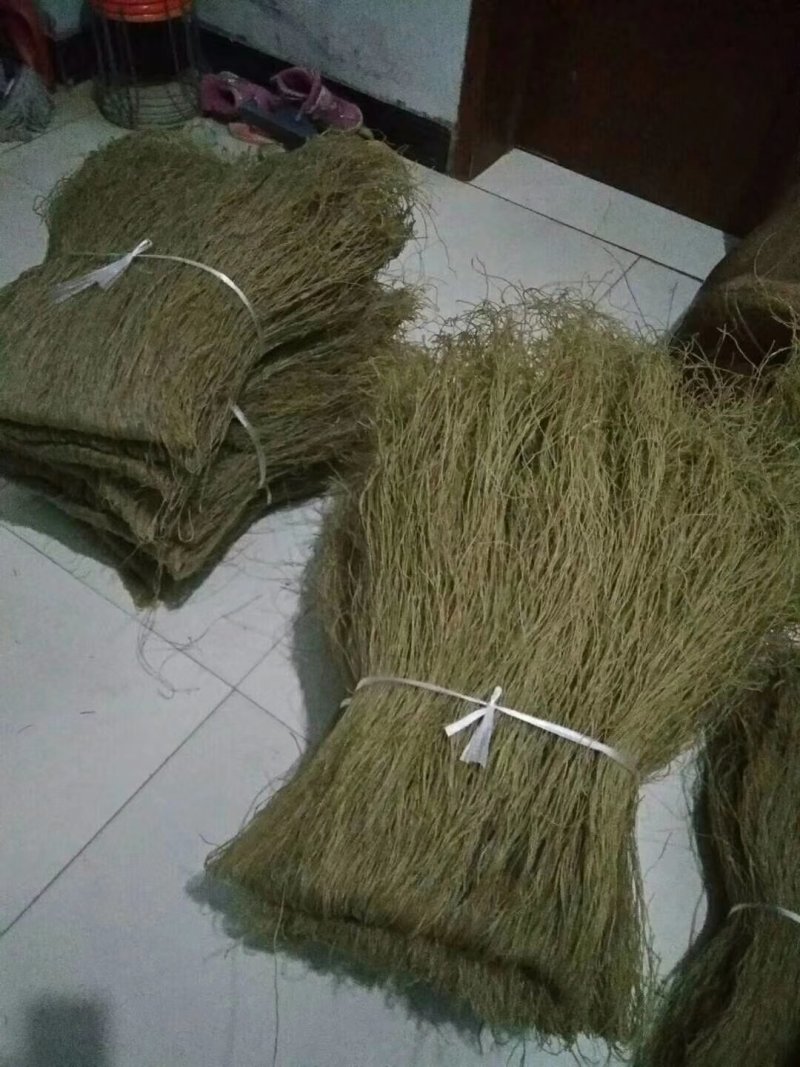 自己家刚下好的纯红薯粉条，如假包退，要的联系。