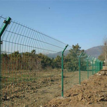 现货果园围栏网养殖围栏网圈地防护网圈山护栏网