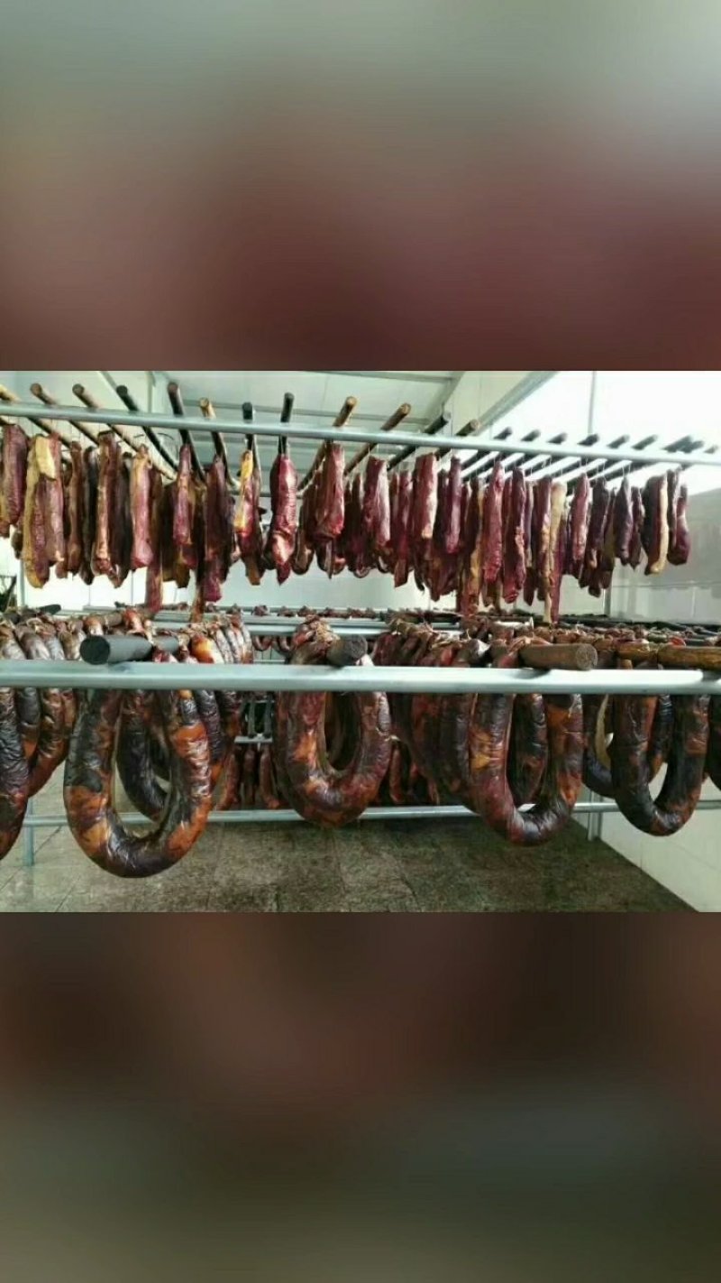 伊利特色熏马肉熏马肠