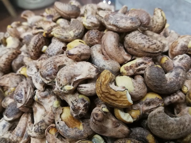 越南紫衣炭烧腰果