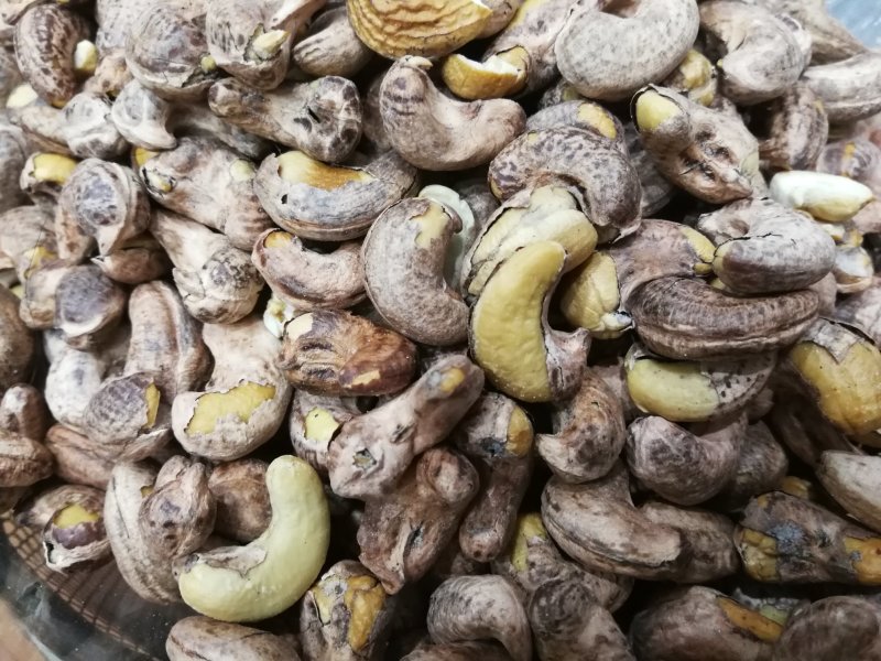 越南紫衣炭烧腰果