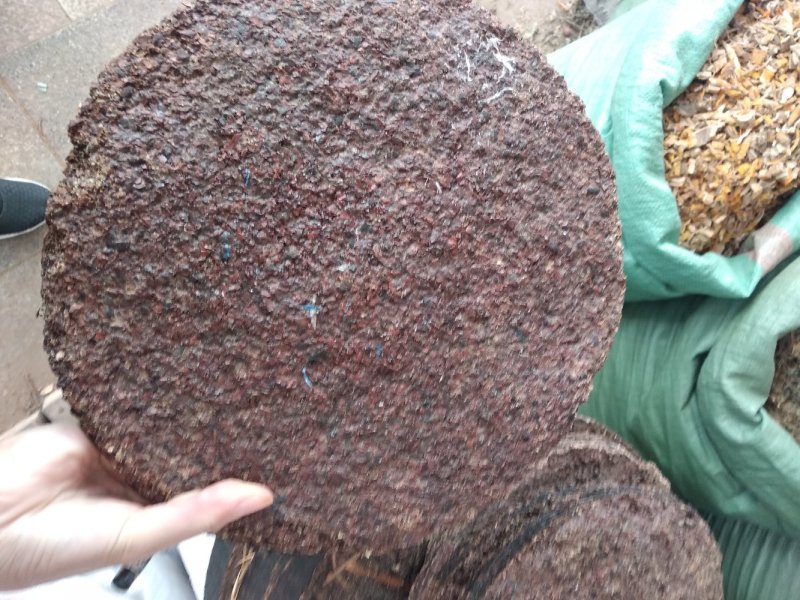 茶粕茶枯压缩茶仔渣饼广西茶油籽渣饼、茶枯饼