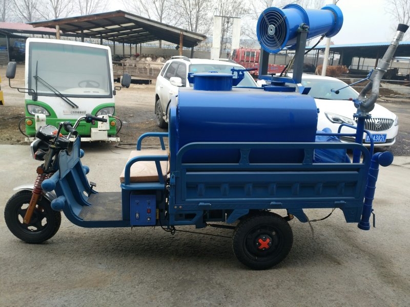 电动四轮挂桶垃圾车三轮洒水车扫地车