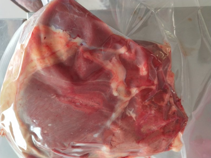 带皮驴肉
