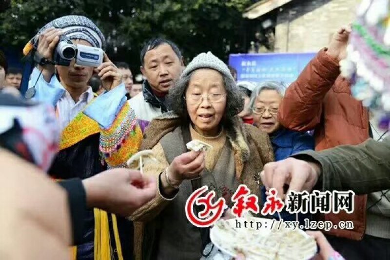 两河桃片