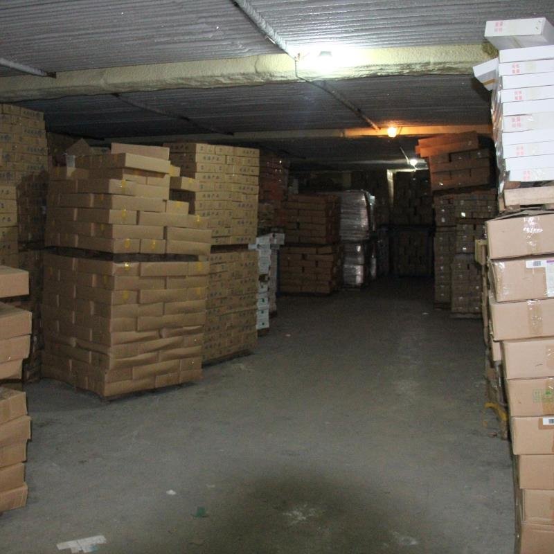 青岛海捕银鲳鱼一盒400克左右批量吨起11元一盒出厂