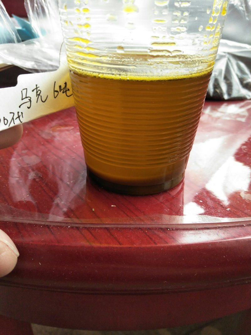 新疆油菜籽，油色金黄透亮香味儿浓，水分8左右保质保量