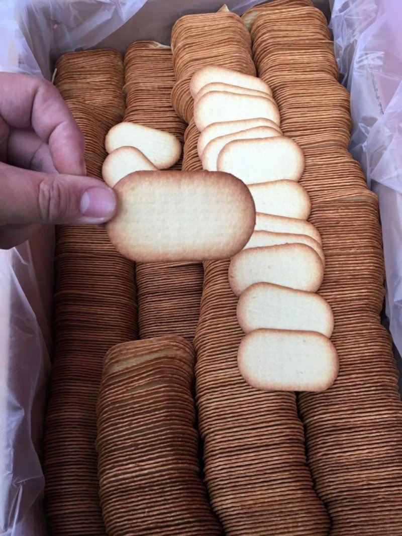 饼干，蛋黄薄脆饼干