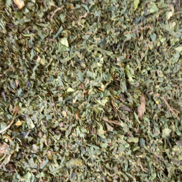 大量出售金银花叶子，有杀青的，有晒干的，有分捡的