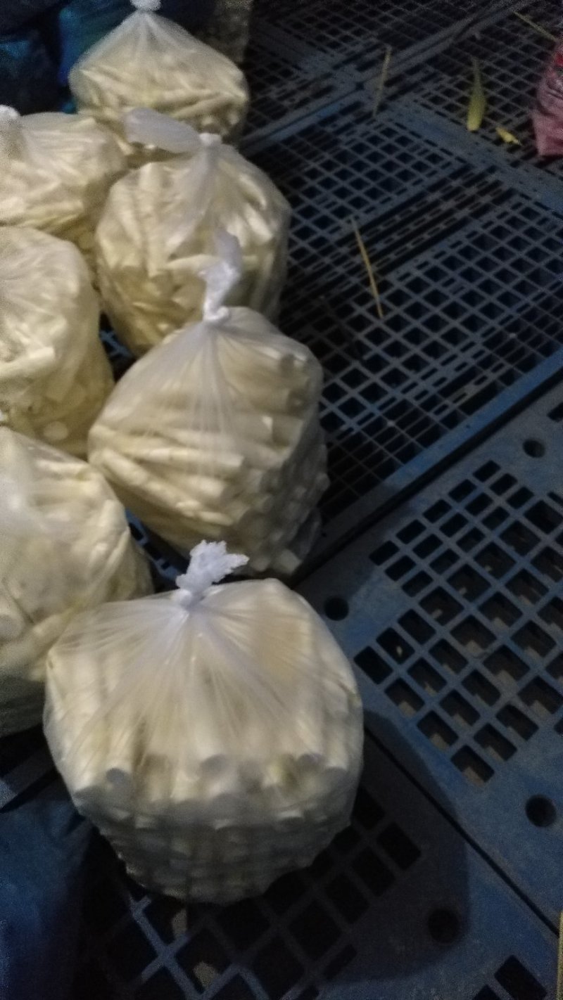 茭白肉有货，质量有好，有中等的