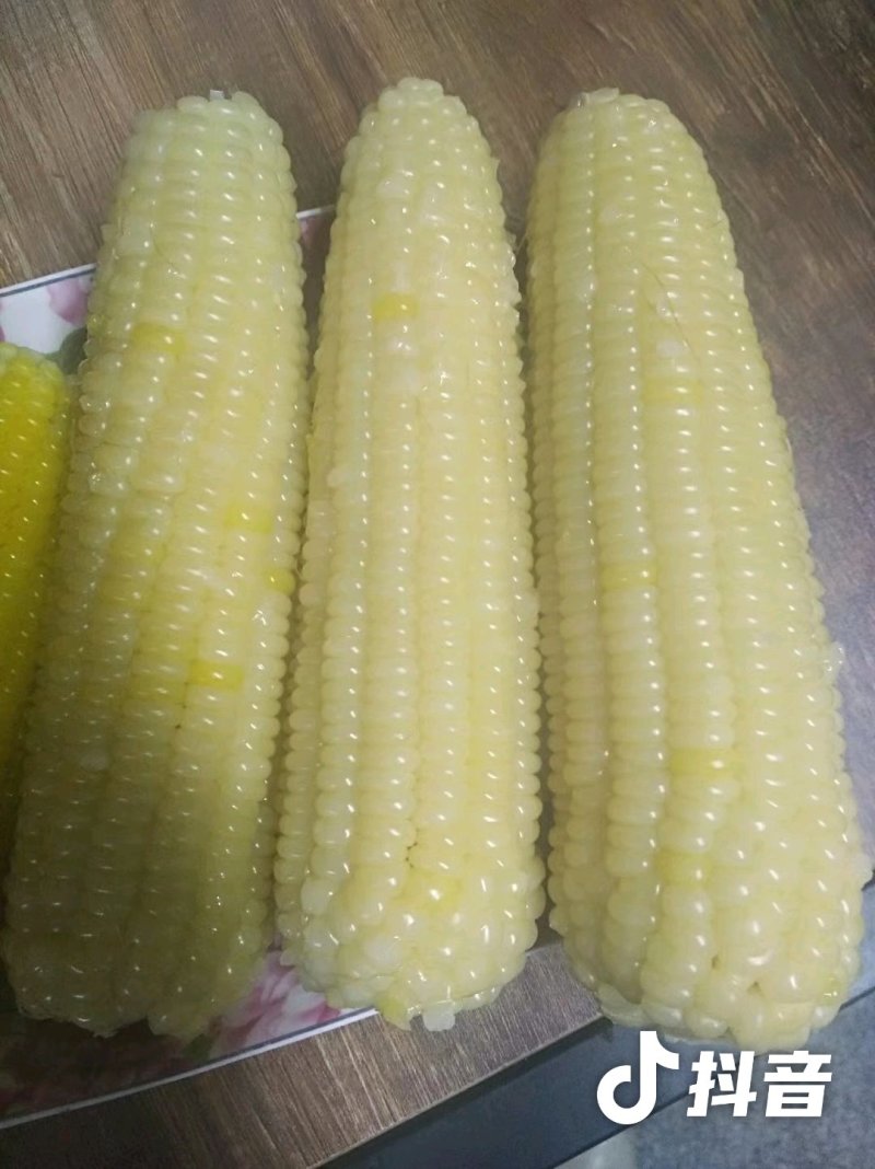 厂家直销速冻玉米，速冻豆角，船冻青鱼等