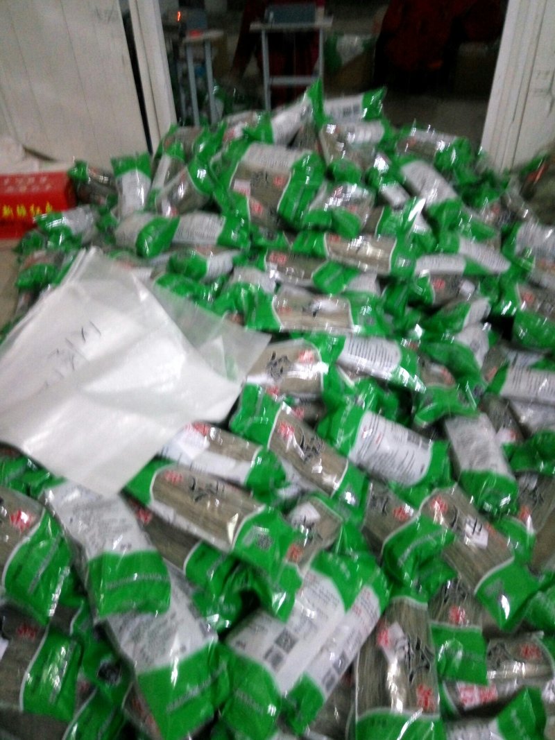 纯红薯粉条，粉块，粉皮大量供应