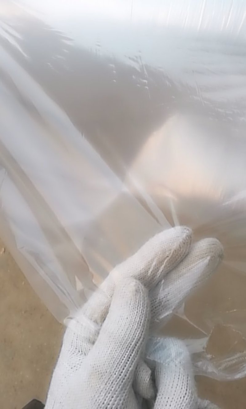 收菜包车塑料布