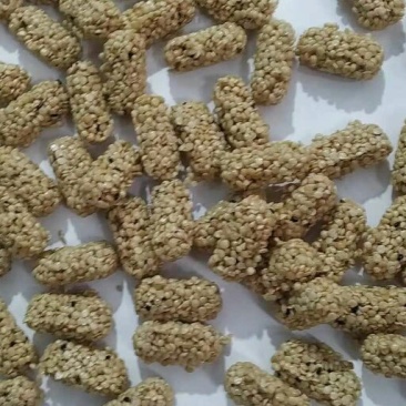 膨化食品坚果燕麦酥