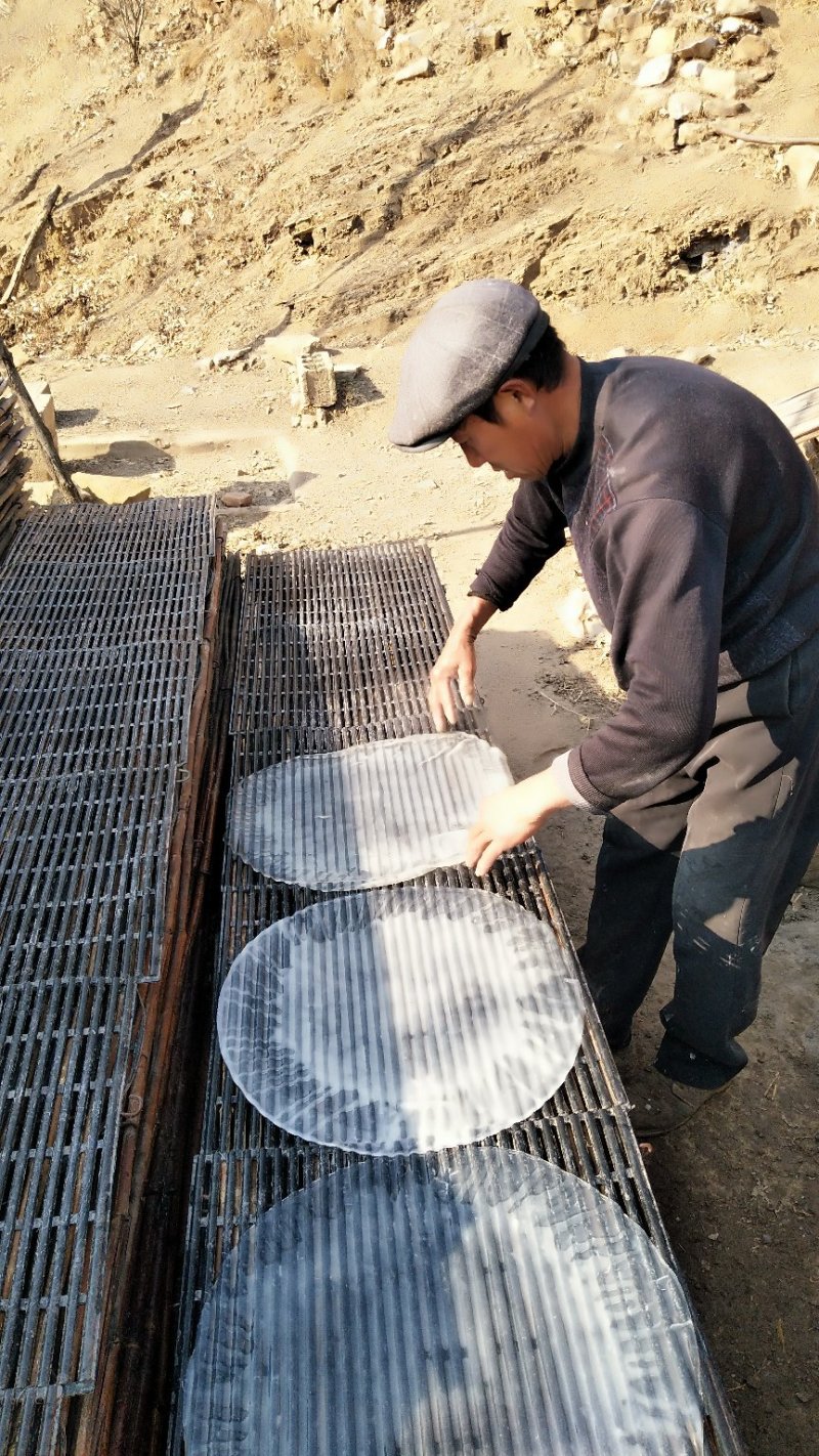 地瓜红薯粉皮，纯手工农家自制，安全放心，30年的老工艺