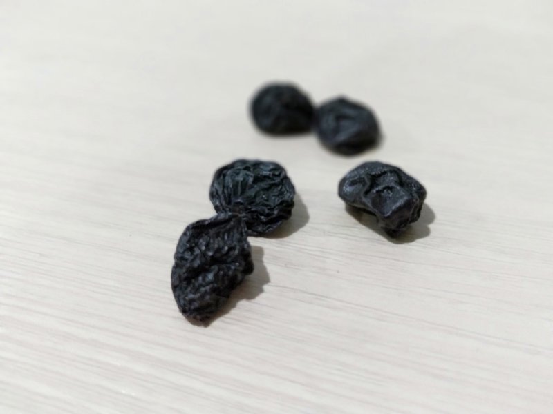 新疆吐鲁番夏黑葡萄干，酒香味葡萄干