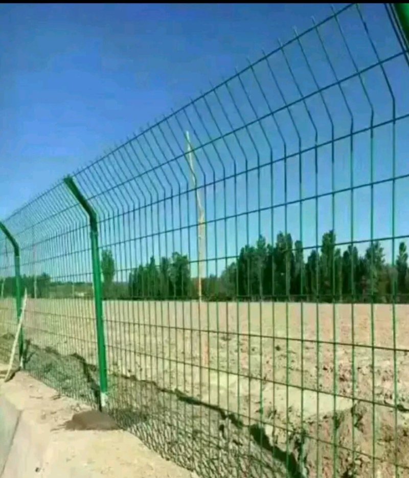 护拦围网，养殖围网，隔离网。圈地网。养鸡网。