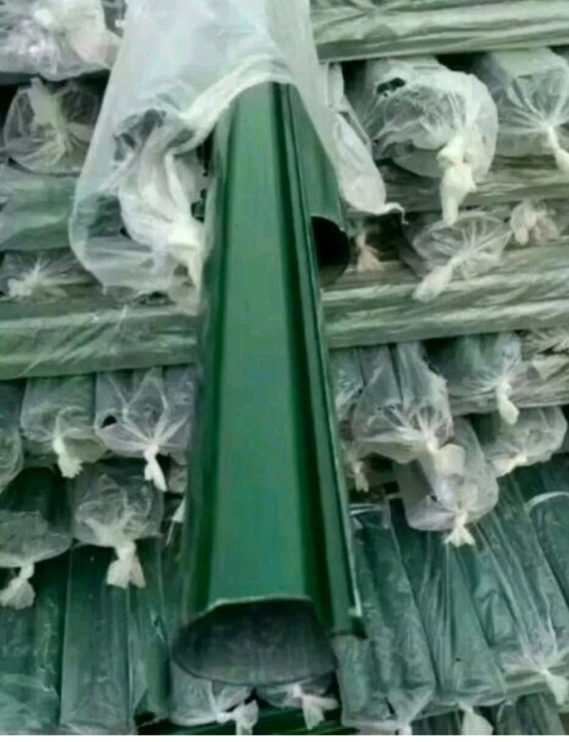 护拦围网，养殖围网，隔离网。圈地网。养鸡网。