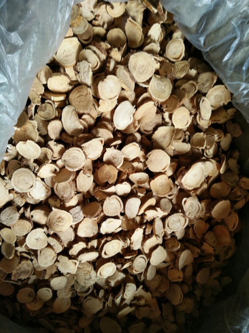 苦参大货长期供应各种规格饮片厂药厂兽药厂