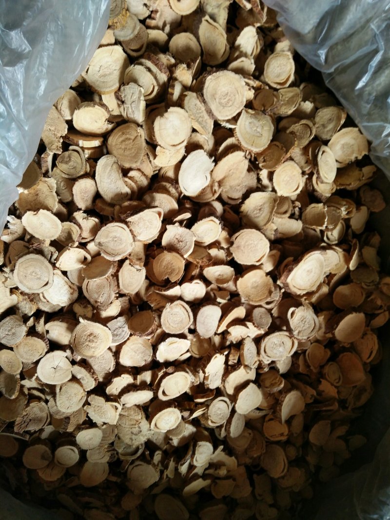 苦参大货长期供应各种规格饮片厂药厂兽药厂