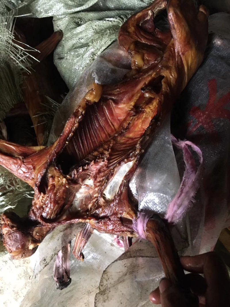 腊兔腊肉家乡特产舌尖上的美味