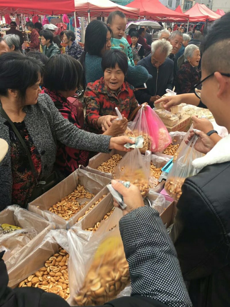 山药蛋黄饺，饼干，