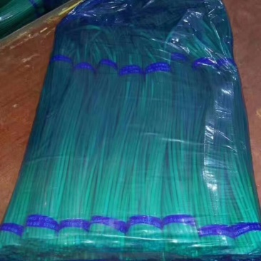 加工厂直销精品蒜薹，低价出售，数量不多，抓紧抢购