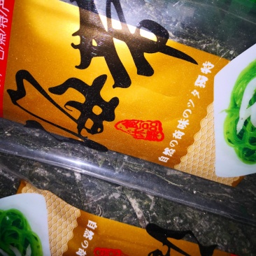 海带丝，带有包装，美味海带