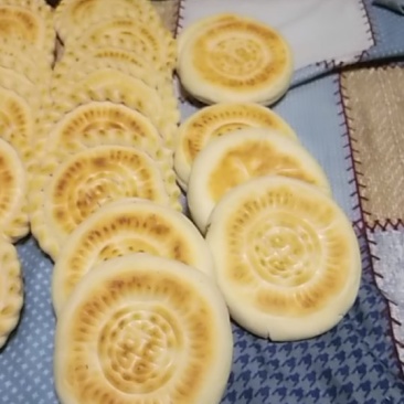 喜字芝麻饼，白糖饼，豆沙饼