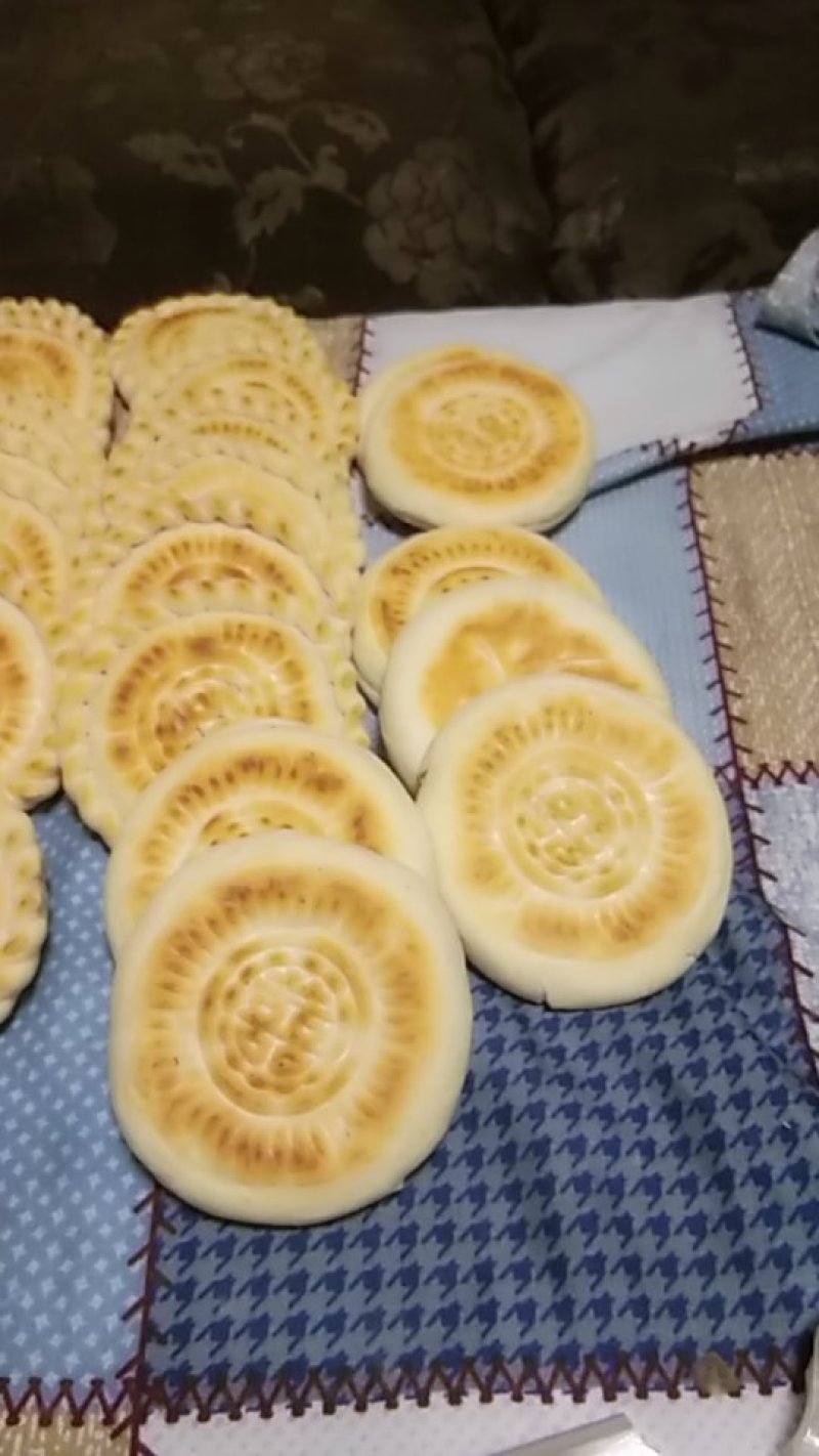 喜字芝麻饼，白糖饼，豆沙饼