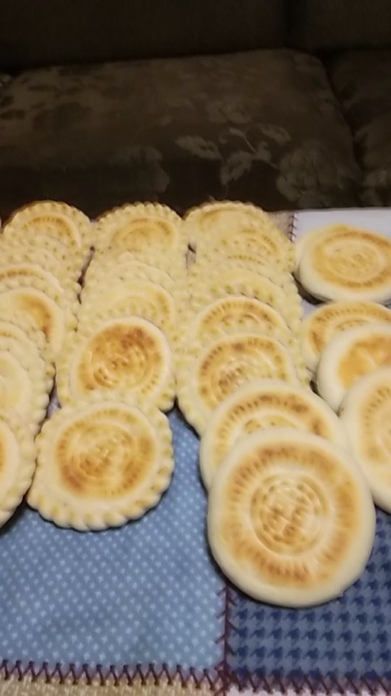 喜字芝麻饼，白糖饼，豆沙饼