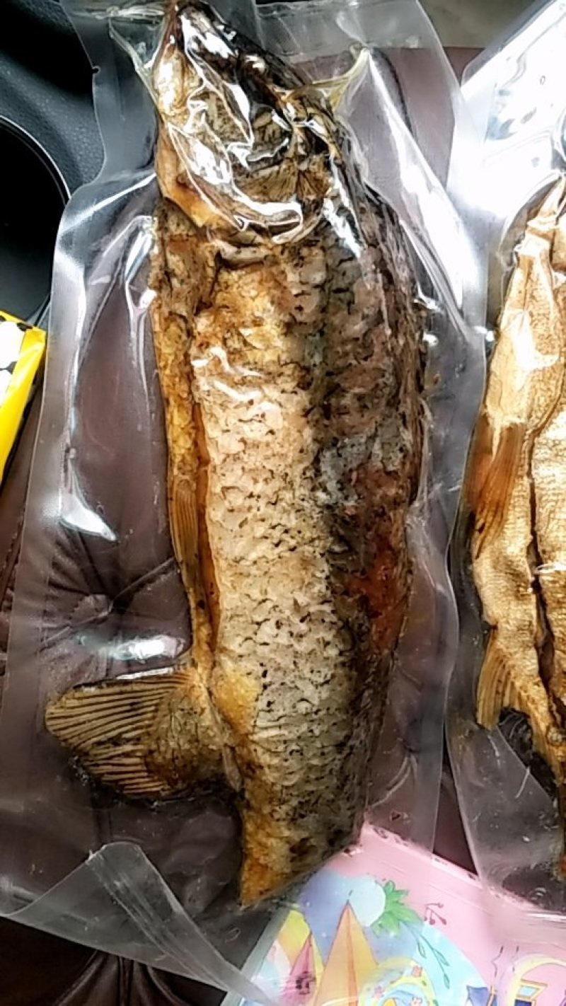 鲤鱼骨酥肉嫩老少皆宜