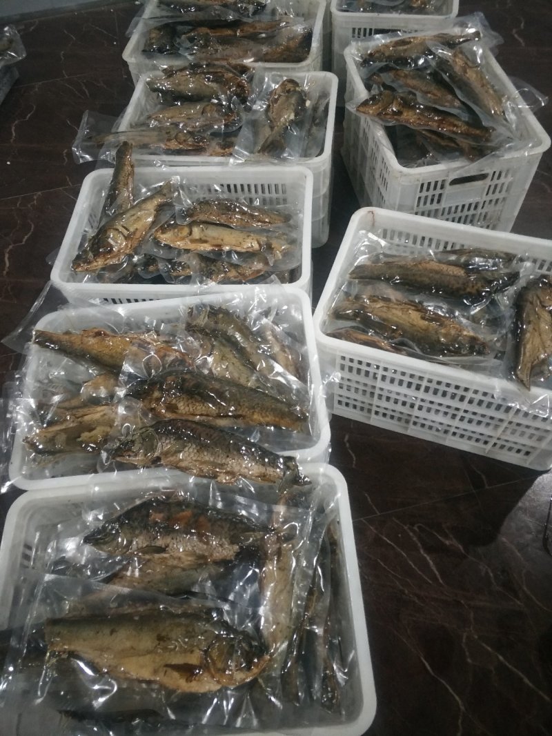 鲤鱼骨酥肉嫩老少皆宜