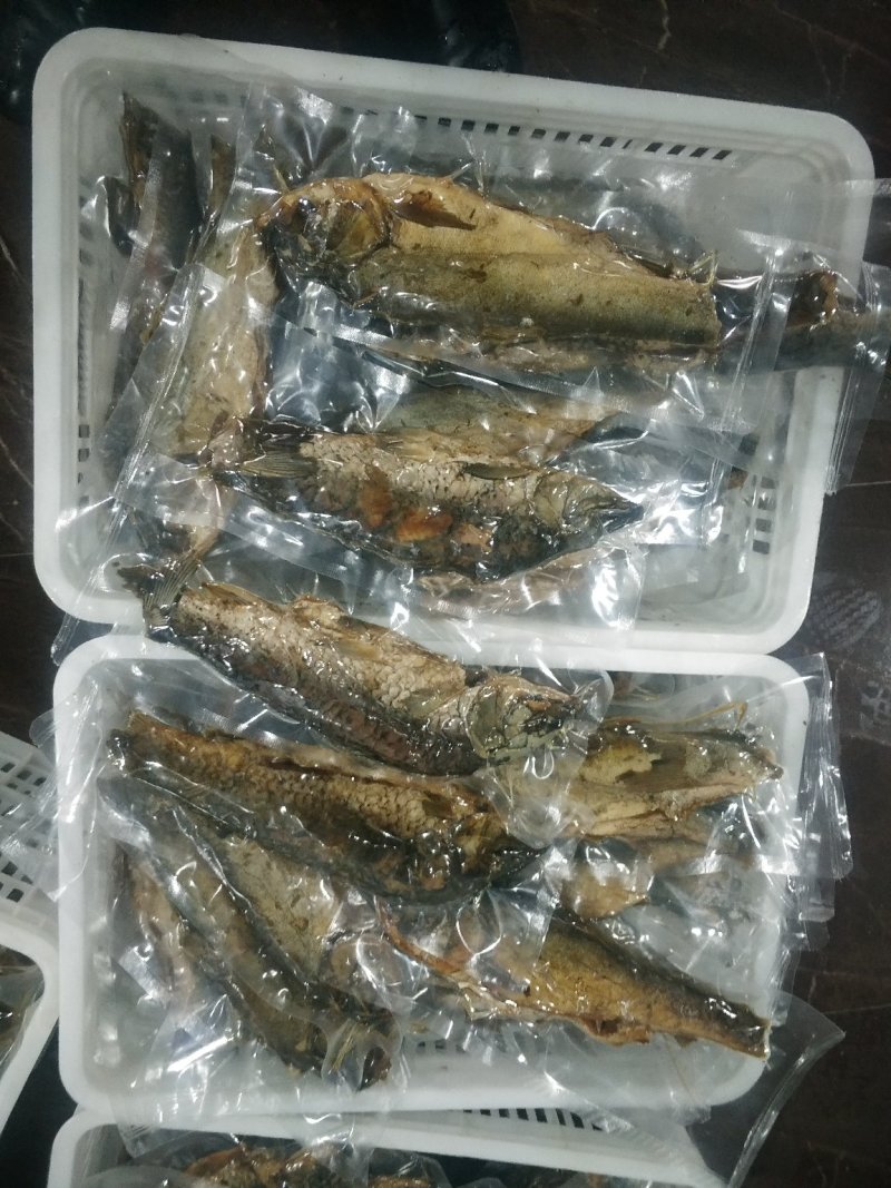 鲤鱼骨酥肉嫩老少皆宜
