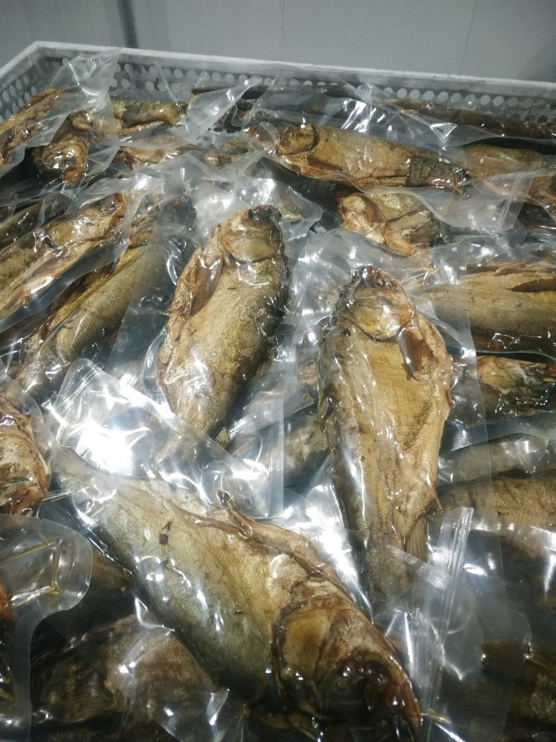 鲤鱼骨酥肉嫩老少皆宜