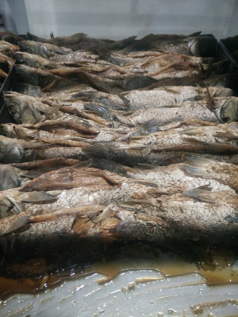 鲤鱼骨酥肉嫩老少皆宜