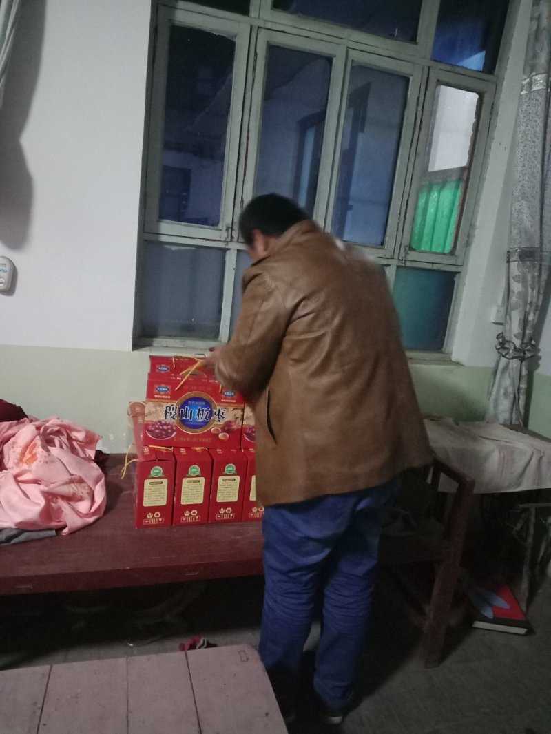 大圆枣，枣大核小，含糖量高，拜开拉丝
