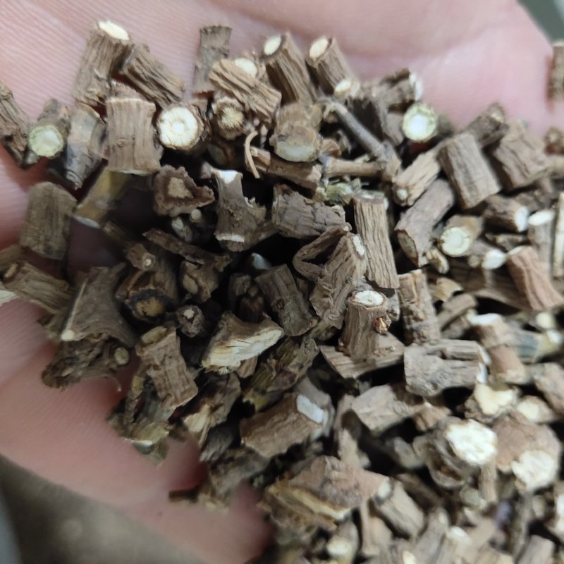 柴胡0.4筛关书药业批发各种规格中药材