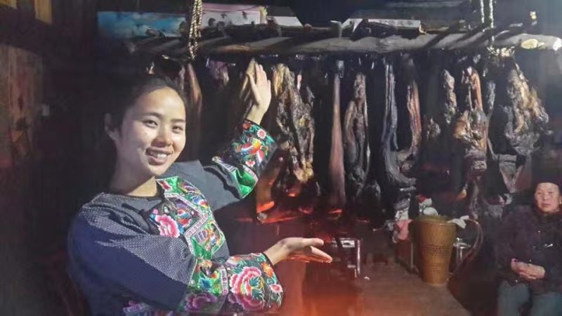 麻辣牛肉、优质大米、十八洞黄金茶、乳鸽、山羊、腊肉、土蜂
