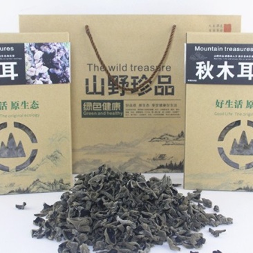 东北秋木耳纯山泉水浇灌散装和礼盒装