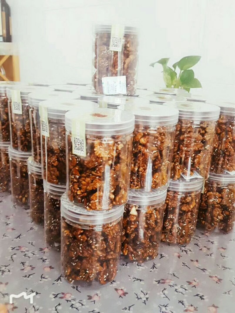 纯手工蜂蜜琥珀核桃仁，精选优质核桃，无任何添加，绿色健康