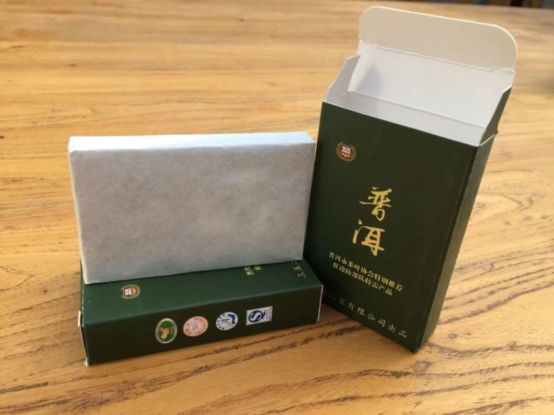 3525戍边情礼盒普洱