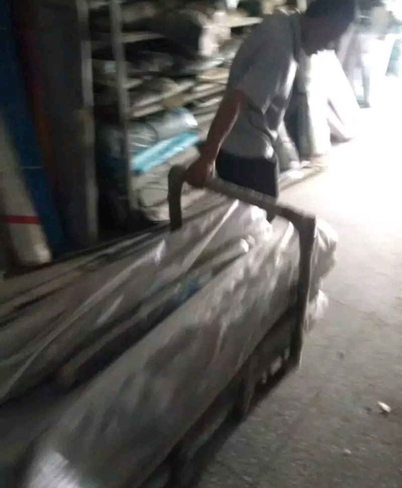 20斤地膜包邮厚度【】2丝【】厂家直销型双色膜