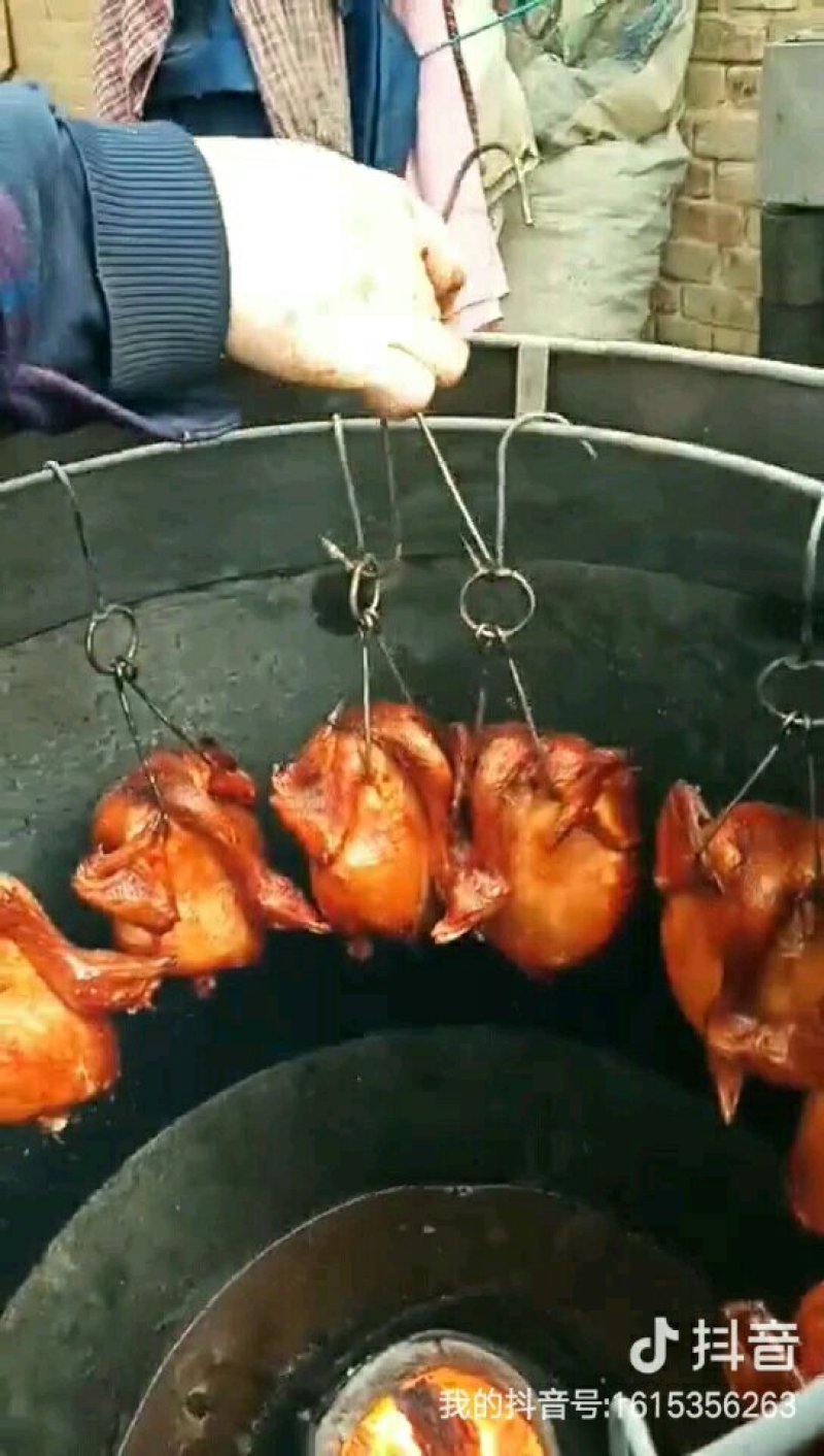 特色风味木炭烤鸡