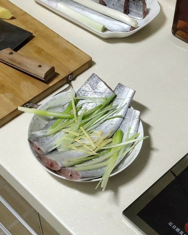 带鱼特价喽