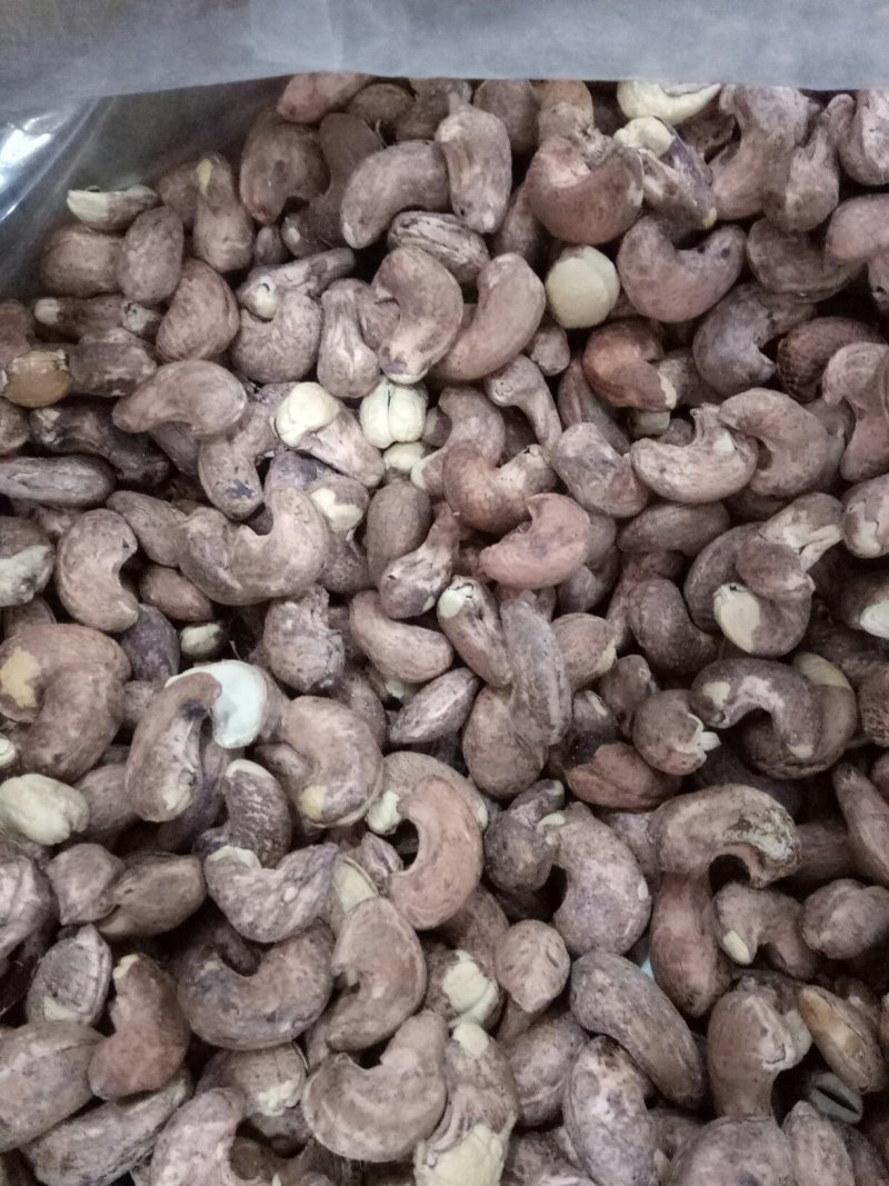 物流包邮优质原味带皮腰果